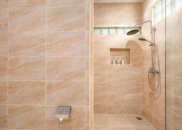 Отель Family Friendly 3br Poolvilla Mayyah *