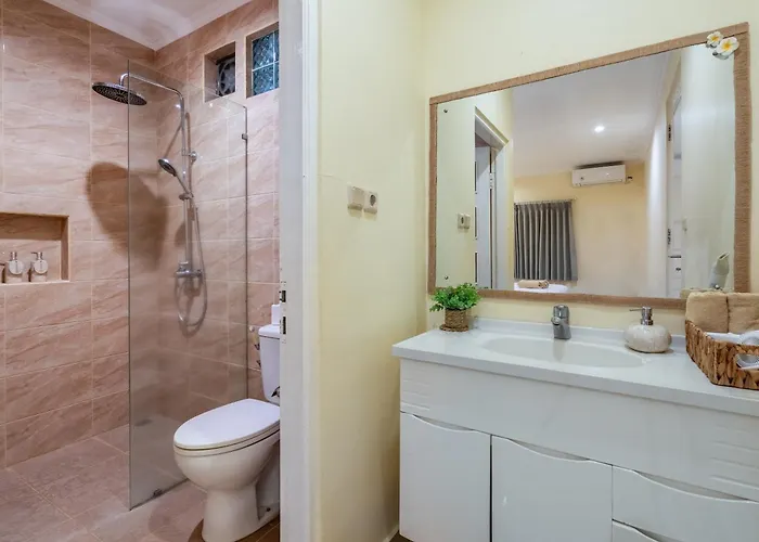 Отель Family Friendly 3br Poolvilla Mayyah *